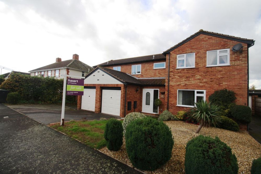 Mid-Terrace House, 2 bedrooms, 