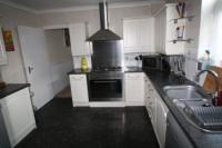 End-of-Terrace House, 3 bedrooms, Freehold
