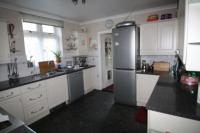 End-of-Terrace House, 3 bedrooms, Freehold