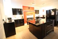 Semi-Detached House, 3 bedrooms, Freehold