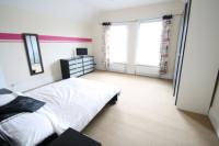 Semi-Detached House, 3 bedrooms, Freehold