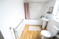 Semi-Detached House, 3 bedrooms, Freehold