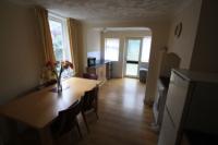 Mid-Terrace House, 3 bedrooms, Freehold