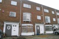 Mid-Terrace House, 4 bedrooms