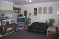 Mid-Terrace House, 3 bedrooms, Freehold