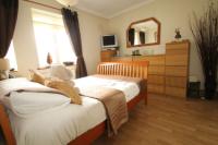 End-of-Terrace House, 3 bedrooms, Freehold