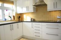 Semi-Detached House, 4 bedrooms, Freehold