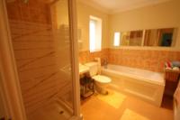 Detached House, 5 bedrooms, Freehold