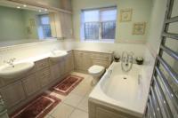 Detached House, 4 bedrooms, Freehold