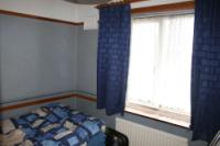 Mid-Terrace House, 3 bedrooms, Freehold