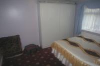 Semi-Detached House, 5 bedrooms, Freehold