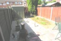 Mid-Terrace House, 2 bedrooms, Freehold