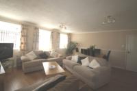 Flat / Apartment, 3 bedrooms, Leasehold