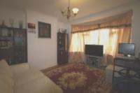 Mid-Terrace House, 3 bedrooms, Freehold