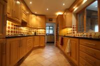 Semi-Detached House, 3 bedrooms, Freehold