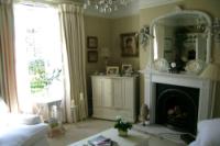 Mid-Terrace House, 2 bedrooms, Freehold