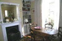 Mid-Terrace House, 2 bedrooms, Freehold