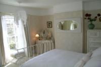Mid-Terrace House, 2 bedrooms, Freehold