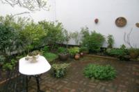 Mid-Terrace House, 2 bedrooms, Freehold