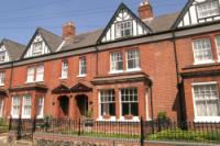 Mid-Terrace House, 5 bedrooms
