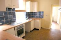 Mid-Terrace House, 3 bedrooms, Freehold