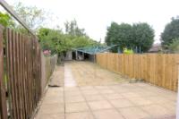 Mid-Terrace House, 3 bedrooms, Freehold