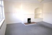 Mid-Terrace House, 3 bedrooms, Freehold