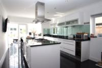 Detached House, 4 bedrooms, Freehold