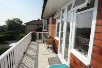 Flat / Apartment, 2 bedrooms, Freehold