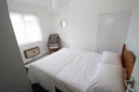 End-of-Terrace House, 2 bedrooms, Freehold