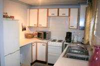 Mid-Terrace House, 2 bedrooms, Freehold
