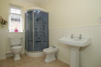 Bungalow, 4 bedrooms, Freehold