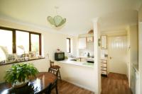 Semi-Detached House, 3 bedrooms, Freehold