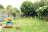 Mid-Terrace House, 7 bedrooms, Freehold