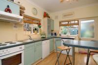 Mid-Terrace House, 4 bedrooms, Freehold