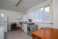 Mid-Terrace House, 4 bedrooms, Freehold