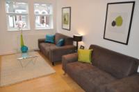 Mid-Terrace House, 4 bedrooms, Freehold