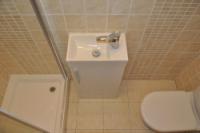 Mid-Terrace House, 4 bedrooms, Freehold