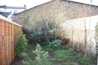 Mid-Terrace House, 3 bedrooms, Freehold