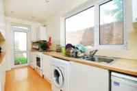 Semi-Detached House, 3 bedrooms, Freehold
