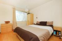 Semi-Detached House, 3 bedrooms, Freehold