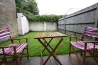 Mid-Terrace House, 2 bedrooms, Freehold