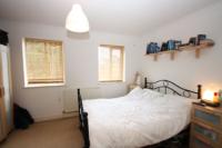 Mid-Terrace House, 2 bedrooms, Freehold