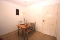 Mid-Terrace House, 2 bedrooms, Freehold
