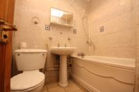 Mid-Terrace House, 4 bedrooms, Freehold