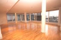 Flat / Apartment, 3 bedrooms, Leasehold