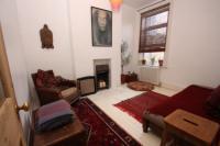 Mid-Terrace House, 3 bedrooms, Freehold