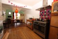 Mid-Terrace House, 3 bedrooms, Freehold