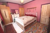 Mid-Terrace House, 3 bedrooms, Freehold