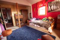 Mid-Terrace House, 3 bedrooms, Freehold